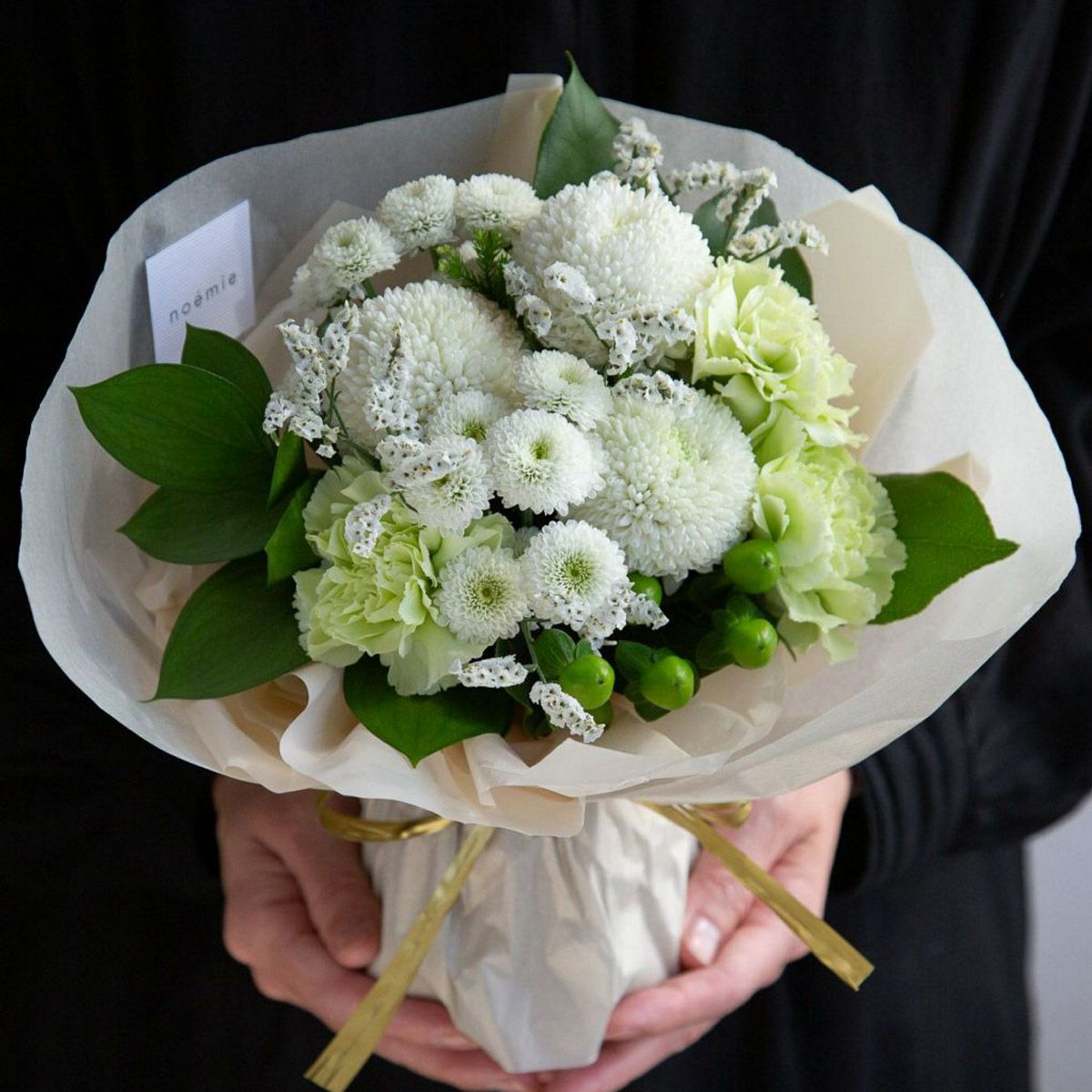 そのまま飾れる菊てまりブーケ/白 